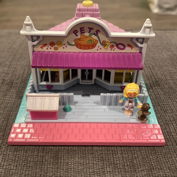 Vintage 1993 Polly Pocket Pet Store Playsetkids girls dolls doll toy toys